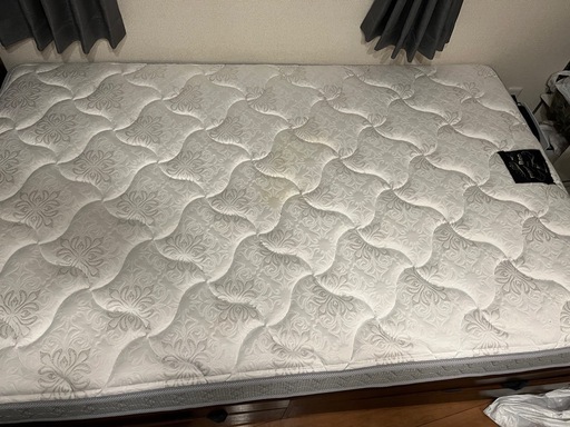 フランスベッド　セミダブル　定価五万円