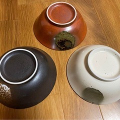 【新品未使用】美濃焼 三彩うどんそば丼 3柄組 ［日本製］の画像