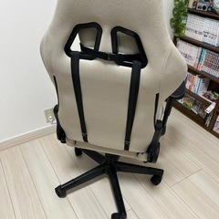 ゲーミングチェアの画像