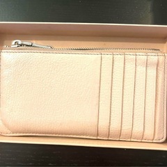miumiu コインカードケースミュウミュウ　ピンクリボンパールの画像