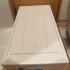 収納衣装ケースの画像
