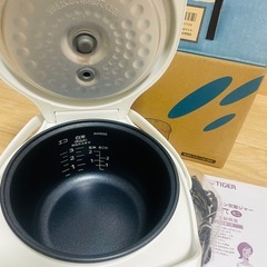 【極美品】 2023年製  炊飯器の画像