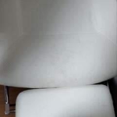 ゲーミングチェアの画像