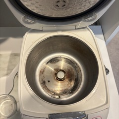 5.5合 炊飯器の画像