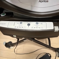 アップリカ　ユラリズムオートプレミアム　電動ハイローチェアベッドの画像