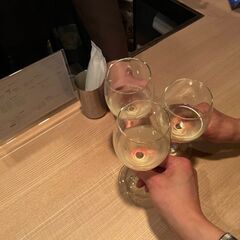 週1日からのカジュアルなBarスタッフの画像