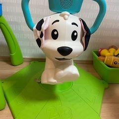 子供のおもちゃ　乗り物の画像