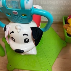 子供のおもちゃ　乗り物の画像