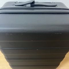 スーツケースの画像