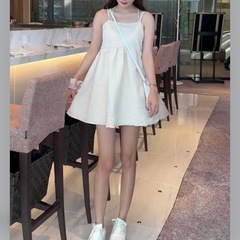 GRLの花柄エンボスミニキャミソールワンピースです☺️の画像