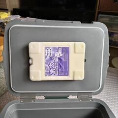 クーラーボックス　STANLEYの画像
