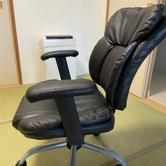 【在宅ワークに如何ですか】社長椅子の画像
