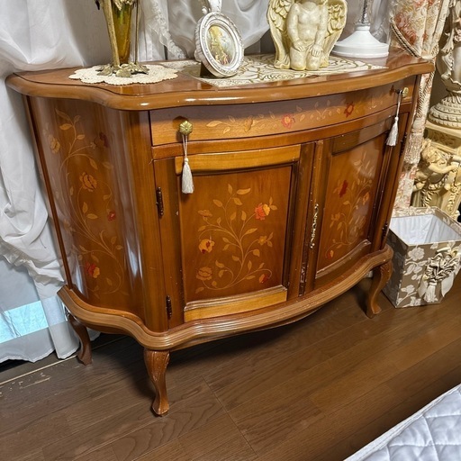 象嵌キャビネット