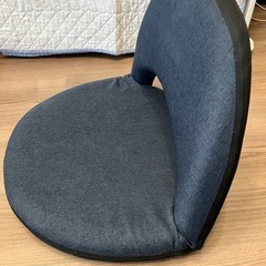 コンパクト座椅子の画像