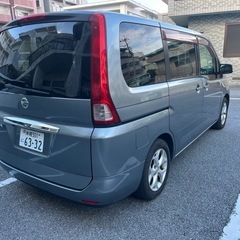 日産　セレナ　平成21年(2009年)の画像