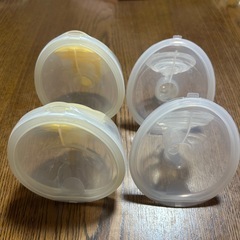 メデラ　自動搾乳機　の画像