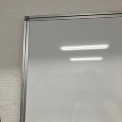 ホワイトボード　縦86㎝・横178ｃｍの画像