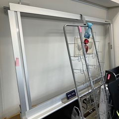 ホワイトボード　縦86㎝・横178ｃｍの画像
