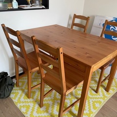 IKEA ダイニングセットの画像