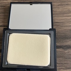 NARSナーズ　ライトリフレクティングセッティングパウダーの画像