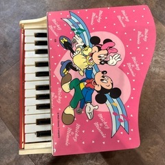 30年以上前のおもちゃピアノの画像