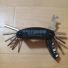 #自転車用ツールバッグ&折り畳み工具&タイヤレバー2本&レンチの画像