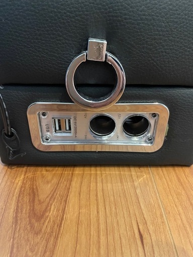 ワイヤレス充電コンソールボックス