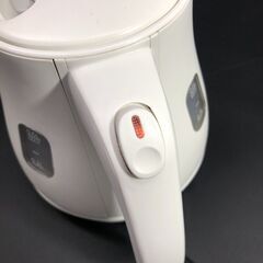 TIGER タイガー 電気ケトル PCM-A060 2021年製 0.6L 白 ホワイト 25h菊TK1の画像