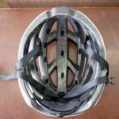 ☆オリンパス 自転車用ヘルメット RZ243 57～60cm 白×黒 9歳以上 安全用品 自転車用品 札幌 北20条店の画像