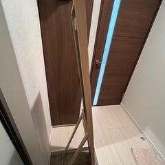 【美品】ニトリ全身鏡（横22cm×高さ149cm）の画像