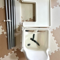 IKEAのベビーチェア＋足置き付き 500円（鶴見区役所近くで引き取り）の画像