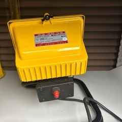 作業灯 CHP500 500W 黄色 住宅設備の画像