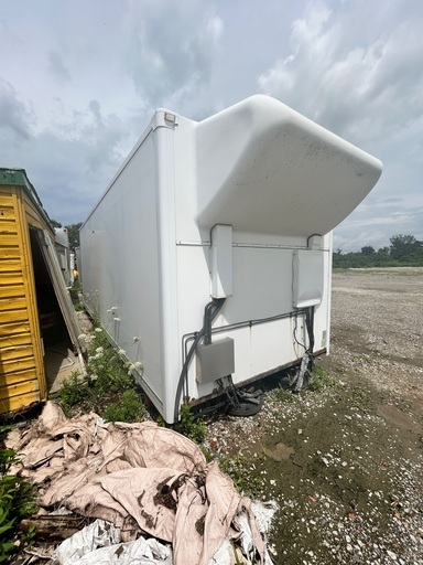 T7. 【希少】観音横扉付き 4トン保冷コンテナ 幅248cm長さ680cm高