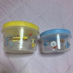 ポチャッコとBT21の保存容器の画像
