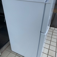 美品 ヤマダ電機 1ドア 87L 冷蔵庫 YRZ-C09H1 2021年製の画像