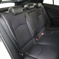 ✨🎉【車を買うなら今が超チャンス！】🎉✨ オトロン岐阜店イチオシ！大人気の『トヨタ プリウス S ツーリングセレクション』登場🎊最大10万円がお得🎊 期間限定キャンペーン実施中！の画像