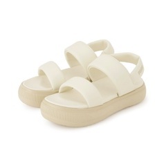 定価9350円 PUMA今期 厚底サンダル美品 2000円の画像