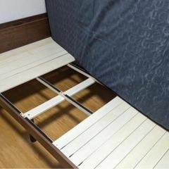 中古セミダブルベッド（フレーム＋マットレス）1セットの画像