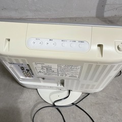 ジャンク品 Panasonic Viera 小型液晶テレビ シルバー TH-17LX8-Sの画像