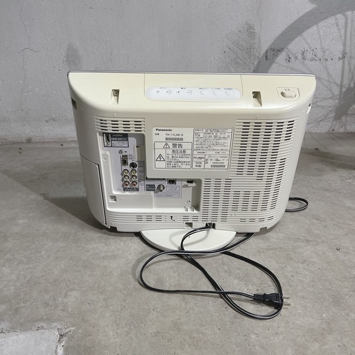ジャンク品 Panasonic Viera 小型液晶テレビ シルバー TH-17LX8