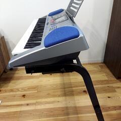 CASIO 電子キーボード(専用スタンド付き)の画像