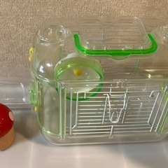 ハムスター飼育ケージの画像