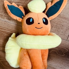 ポケットモンスターしっぽみてみてでっかいぬいぐるみ　ブースターの画像