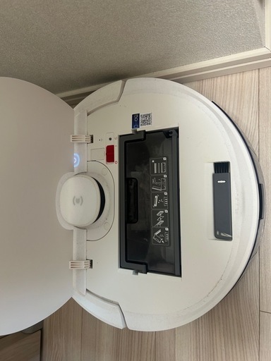 ECOVACS お掃除ロボット　
吸引&拭き掃除