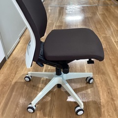 イトーキ　オフィスチェア【町田市再生家具】251357の画像