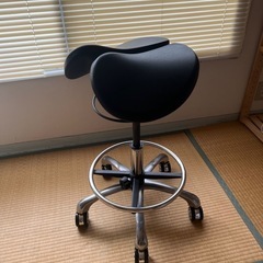サドルスツール　チェアの画像
