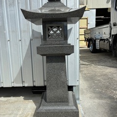 御影石 燈籠(とうろう)の画像