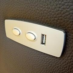 【リユースのサカイ八街店】★ジモティ割あり★ 電動リクライニングソファ　ブラウン　クリーニング済　YJ7214の画像