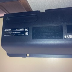 電子ピアノ（椅子と楽譜付き）の画像