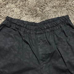 COMME des GARCONS BLACK メンズ ハーフパンツ Lの画像